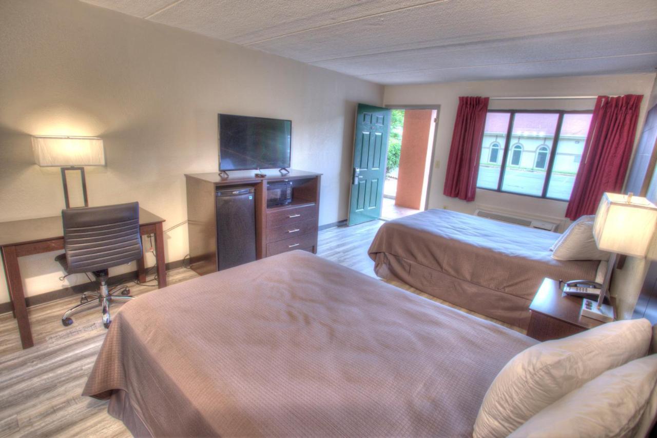 Budgetel Inn And Suites Plus هيلين المظهر الخارجي الصورة