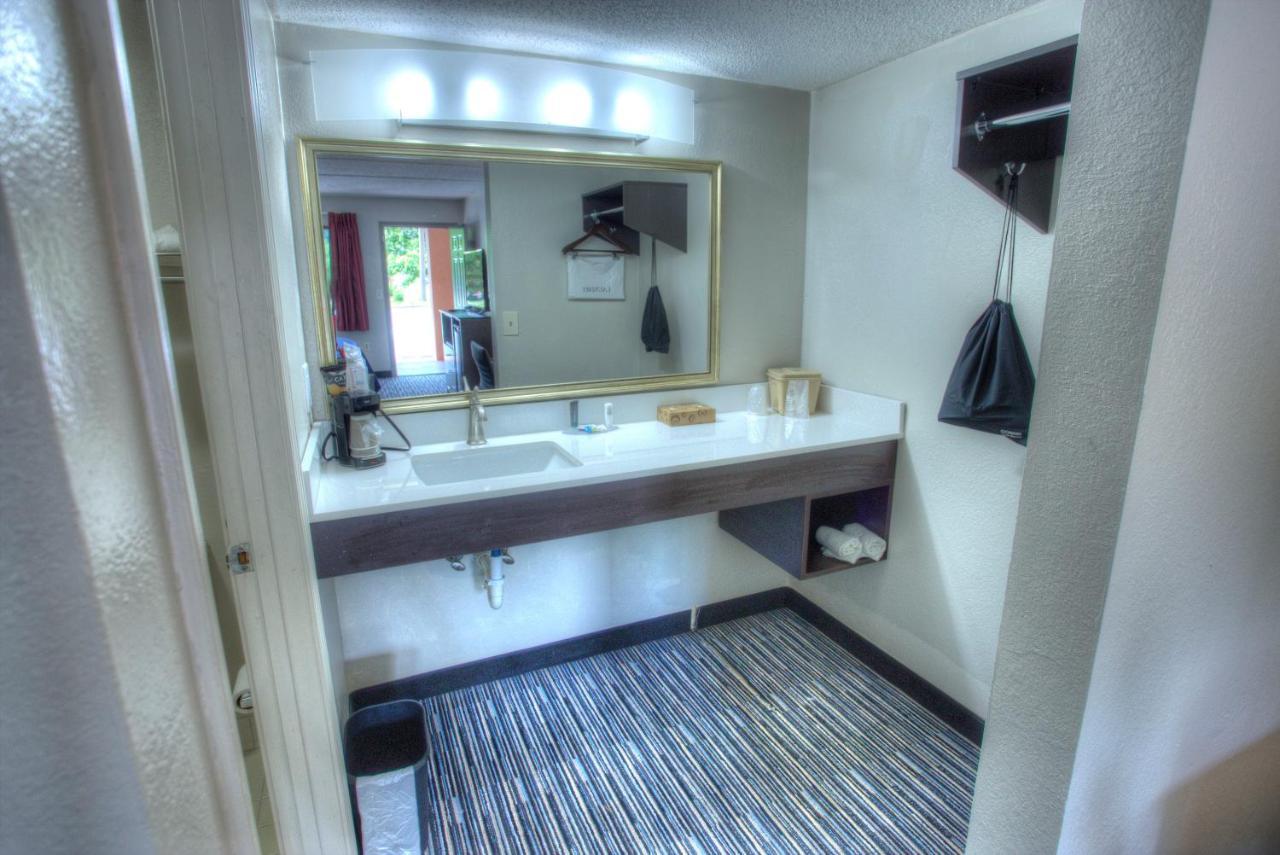Budgetel Inn And Suites Plus هيلين المظهر الخارجي الصورة