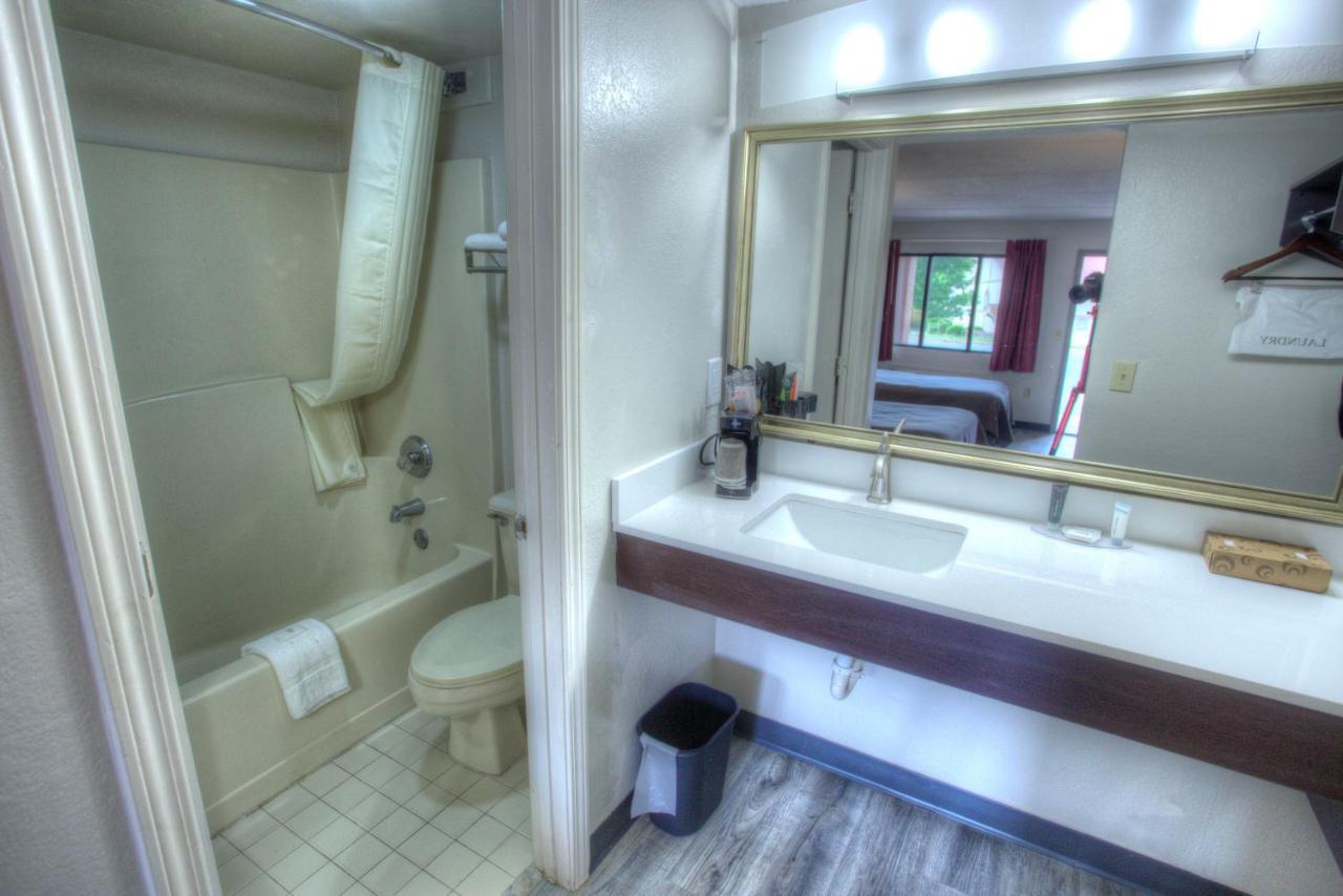 Budgetel Inn And Suites Plus هيلين المظهر الخارجي الصورة